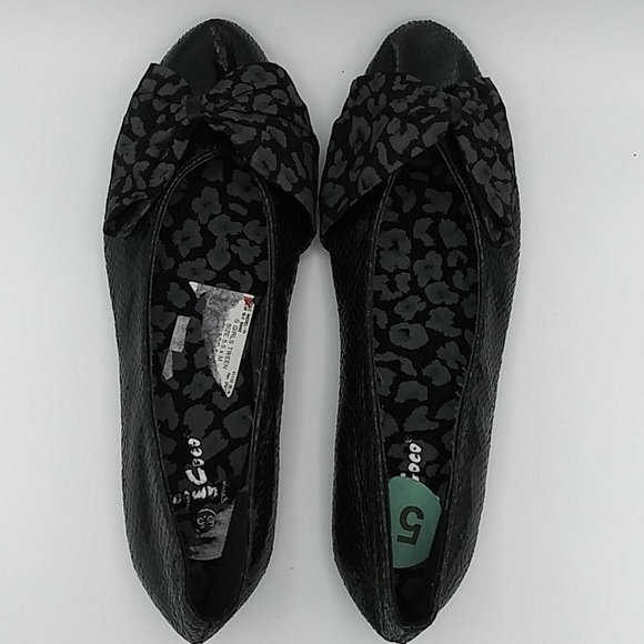 COCO Jumbo Black Snake Skin Pointed Toe Flat Shoe - Picture 6 of 12